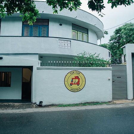 Tuk Tuk Hostels Colombo Exterior foto