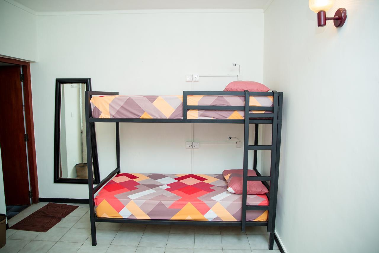 Tuk Tuk Hostels Colombo Exterior foto